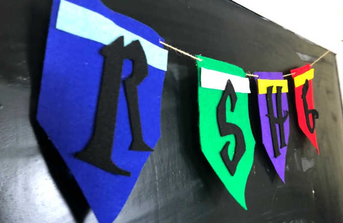 Check out this adorable and easy DIY felt banner celebrating Harry Potter's birthday!